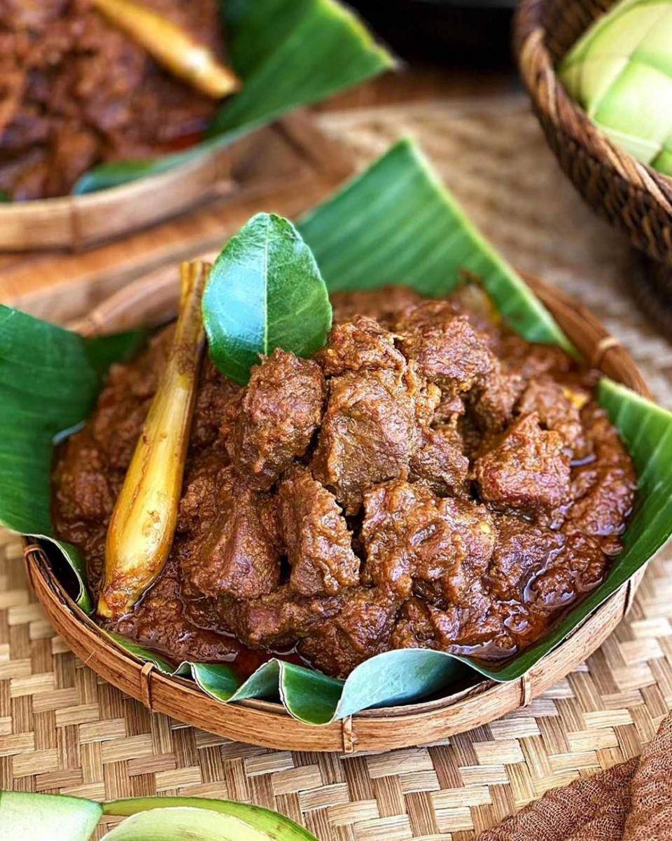 Rendang (Instagram.com/linagui.kitchen)