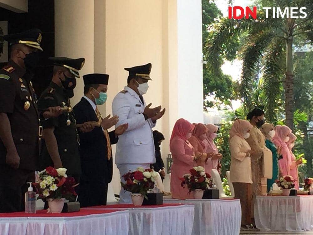 Wali Kota Medan, Muhammad Bobby Afif Nasution saat menggelar upacara dalam rangka HUT Kota ke-431 Medan (IDN Times/Indah Permata Sari)