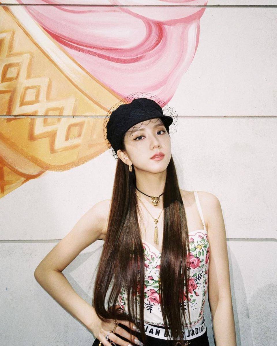 Jisoo BLACKPINK (instagram.com/sooyaaa__)