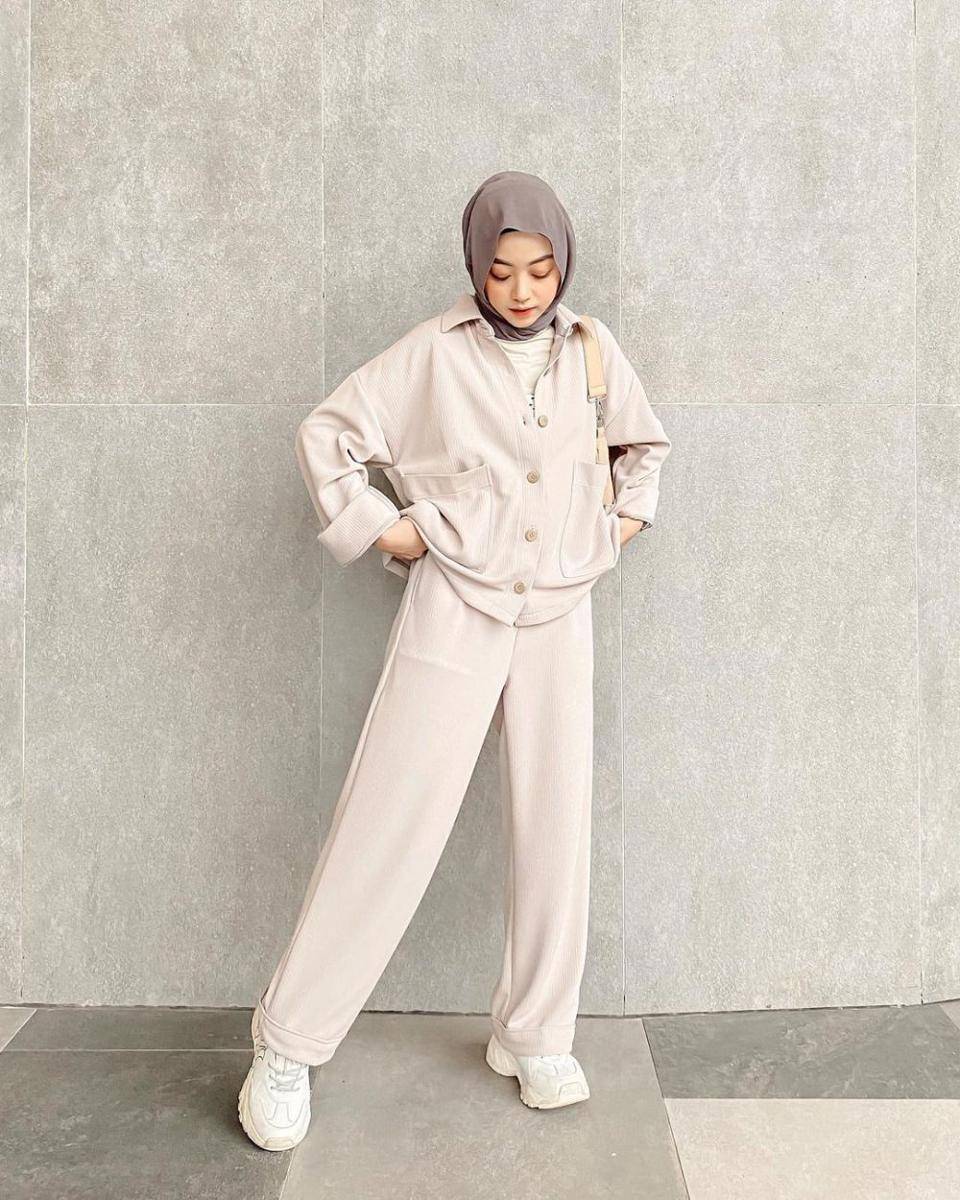 Outfit one set ala Meirani Amalia (instagram.com/meiraniap)