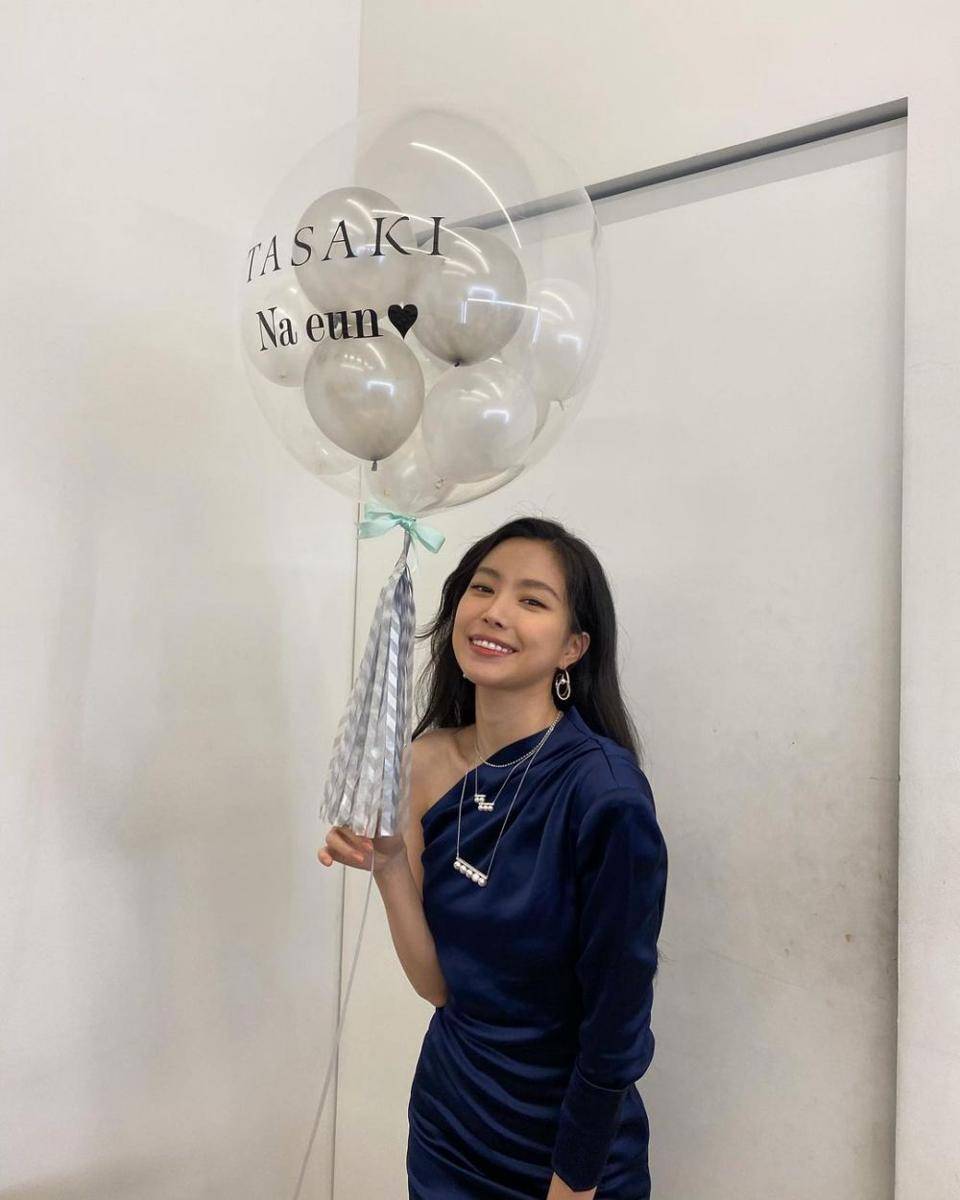 Naeun Apink (instagram.com/marcellasne)