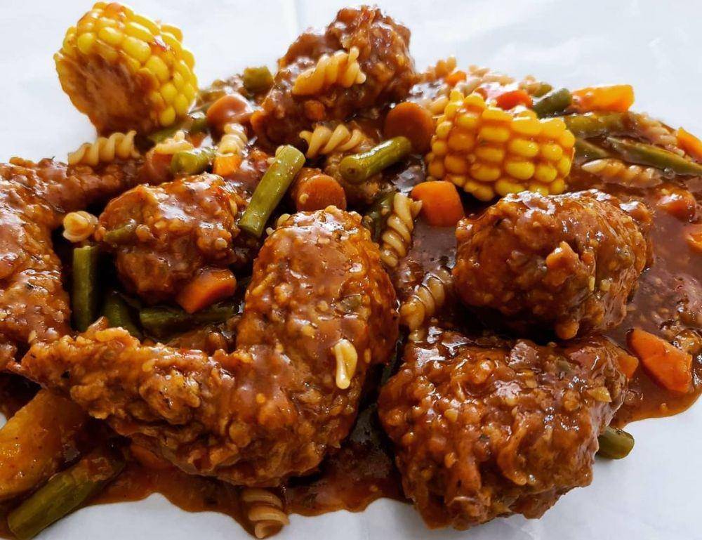 Ayam Sawce (instagram.com/full_tummy_yummy)