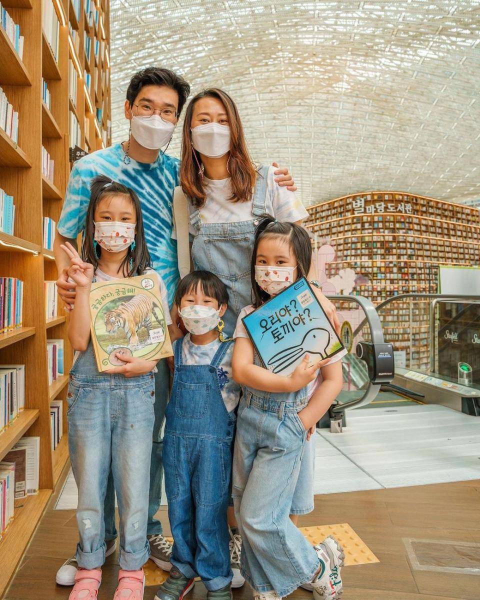 Kimbab Family (instagram.com/kimbabfamily.official)