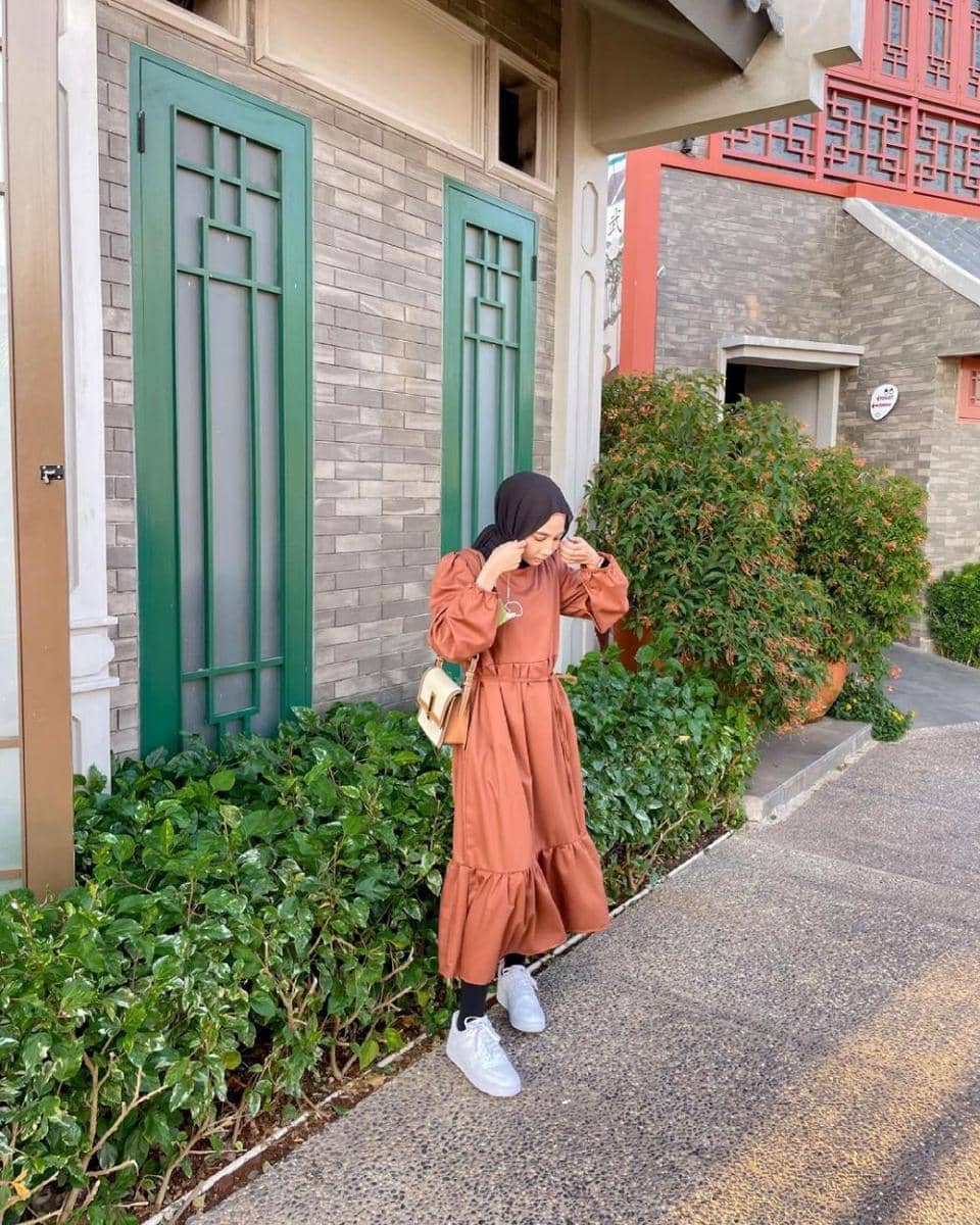 Outfit dress ala Richa Etika (instagram.com/richaeu)