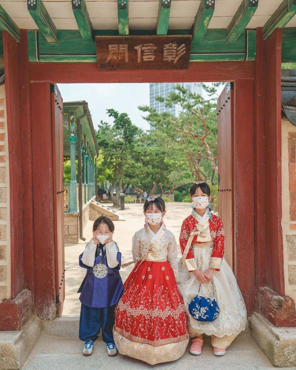 Suji, Yunji, dan Jio (instagram.com/kimbabfamily.official)