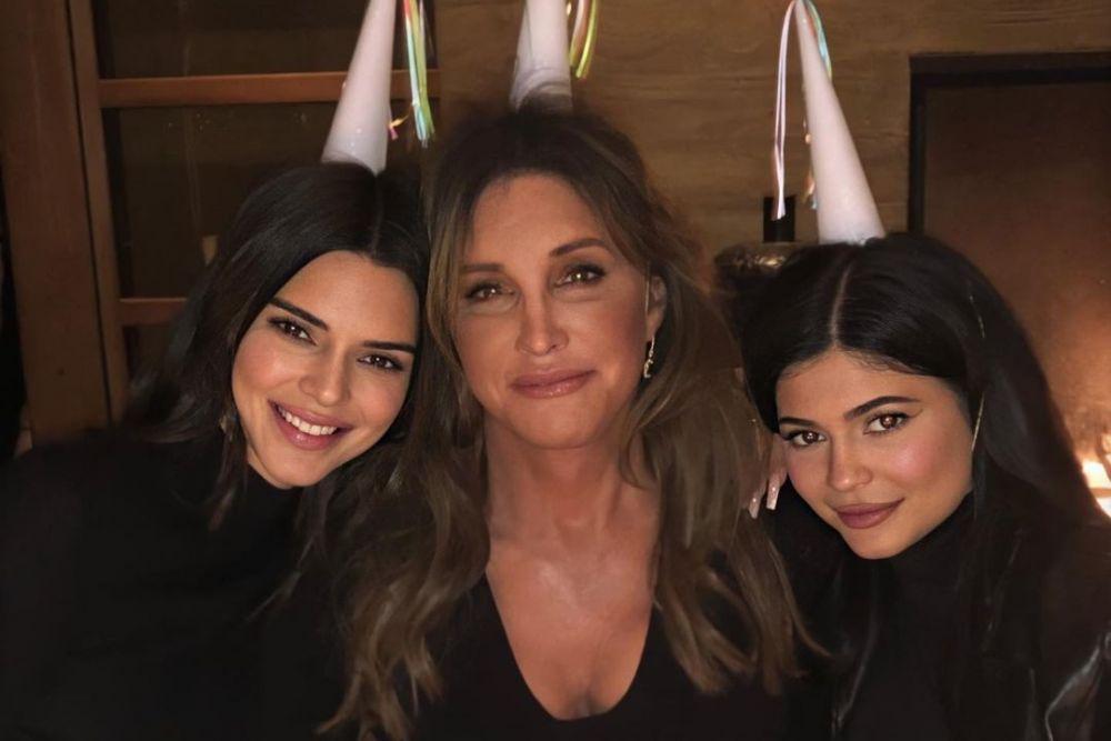 Masih Dipanggil Ayah, 10 Momen Hangat Caitlyn Jenner Bareng Anak