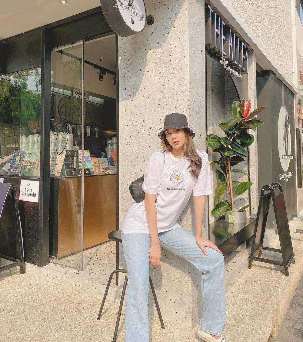 Mix and match ala Preaw Tussaneeya (Instagram.com/preawwnp)