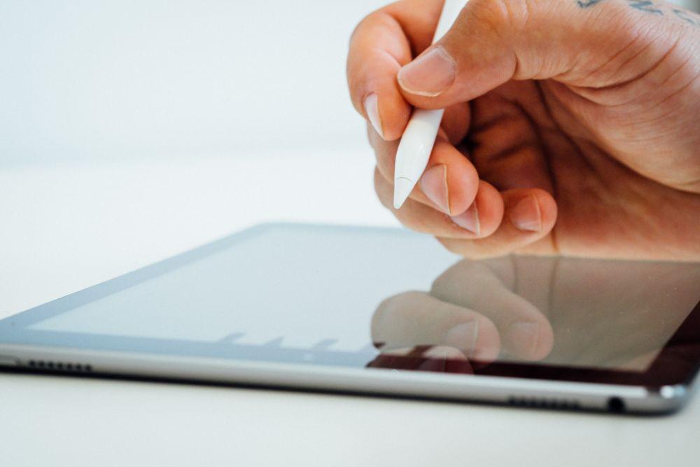 Suka Menggambar Digital? Ini 7 Stylus Pen Terbaik Android