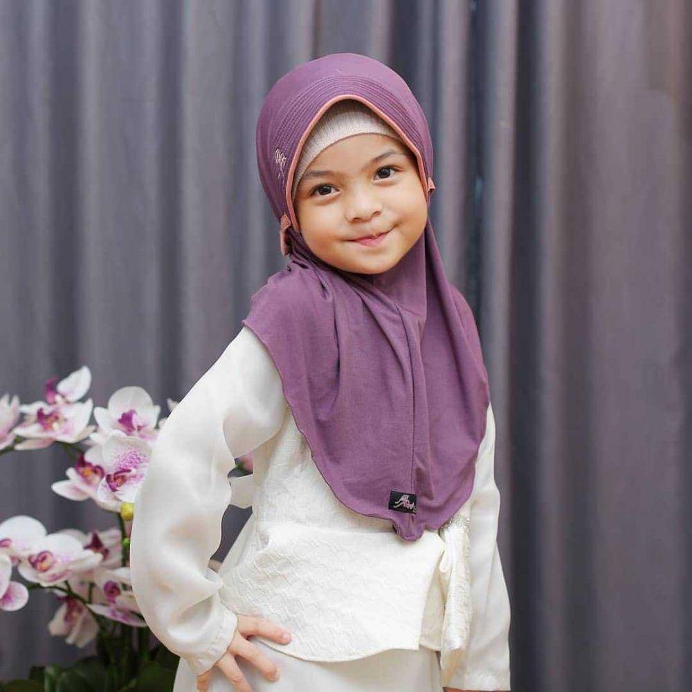 Fara Shakila (instagram.com/farashakila2015)