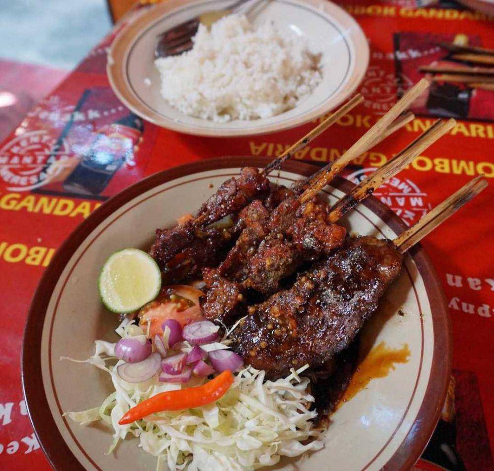 Sate buntel (instagram.com/imasayu)