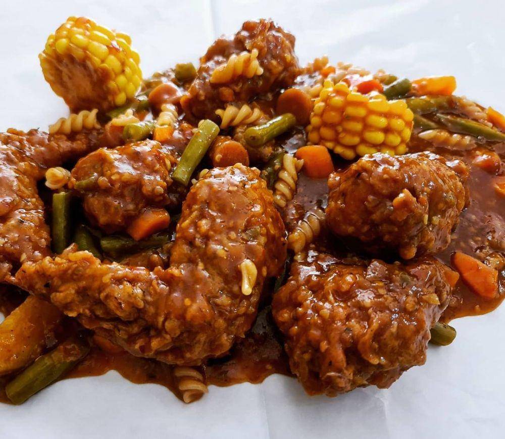 Ayam Sawce (instagram.com/full_tummy_yummy)