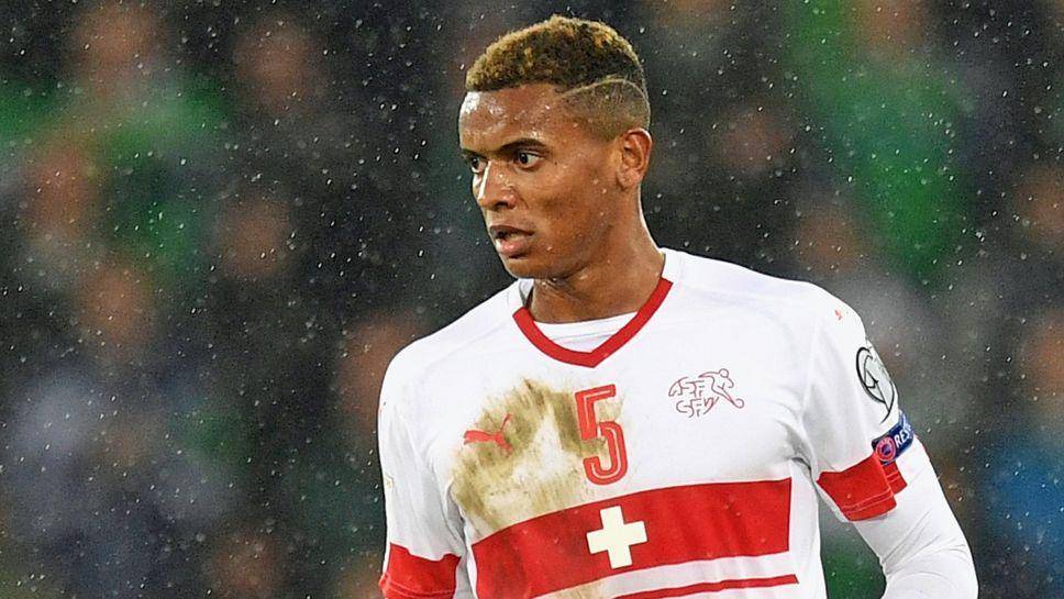 potret Manuel Akanji bersama Timnas Swiss(bundesliga.com)