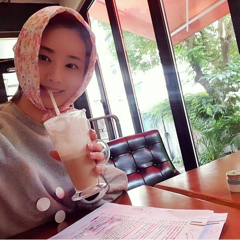 Lee Ga Ryeong (instagram.com/viollet1002)