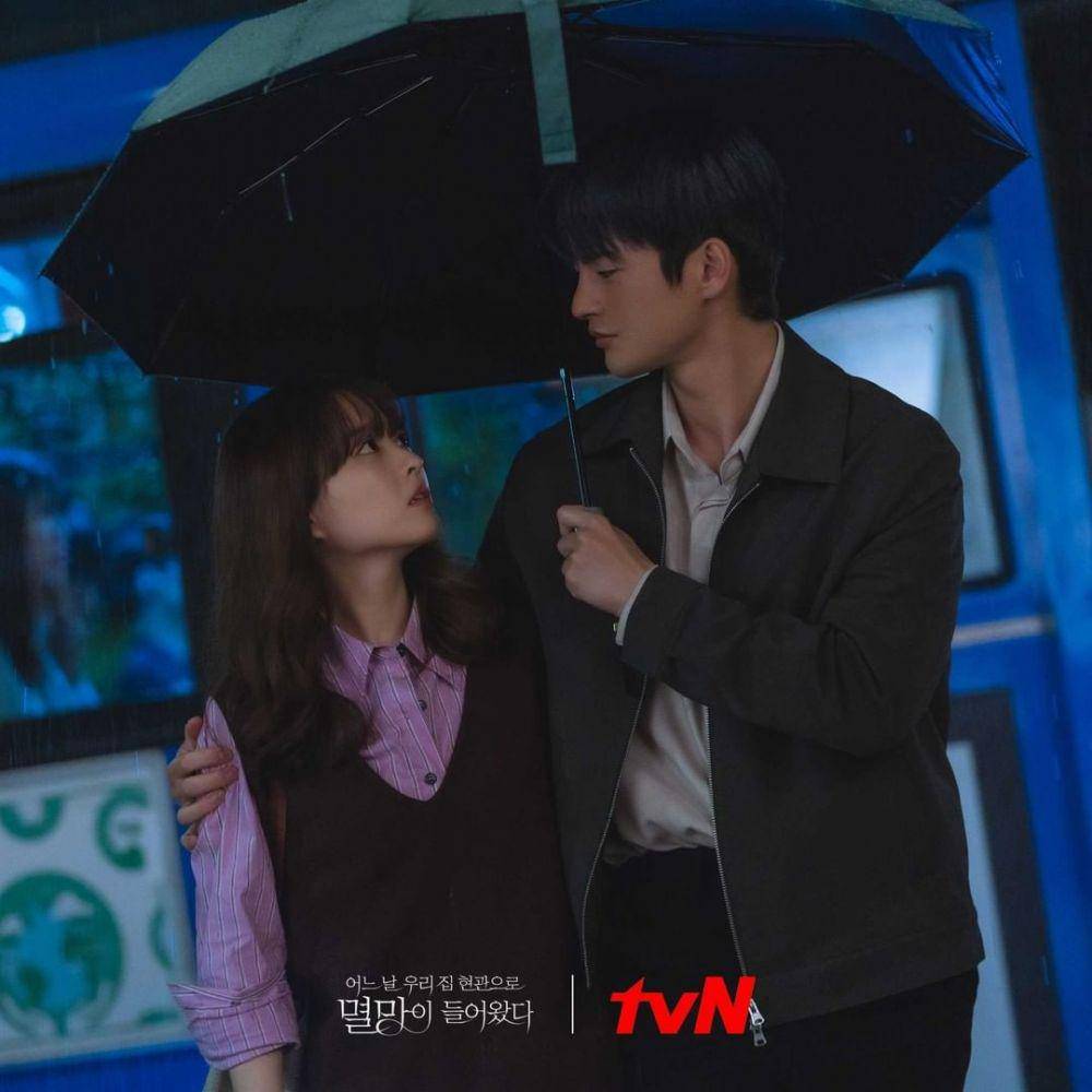 cuplikan drama Doom at Your Service (instagram.com/tvndrama.official)