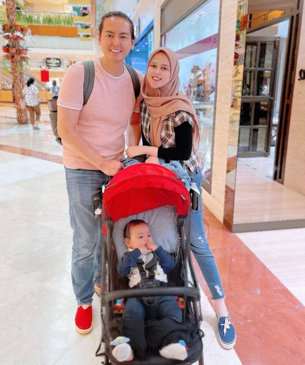 Cut Meyriska (instagram.com/cutratumeyriska)