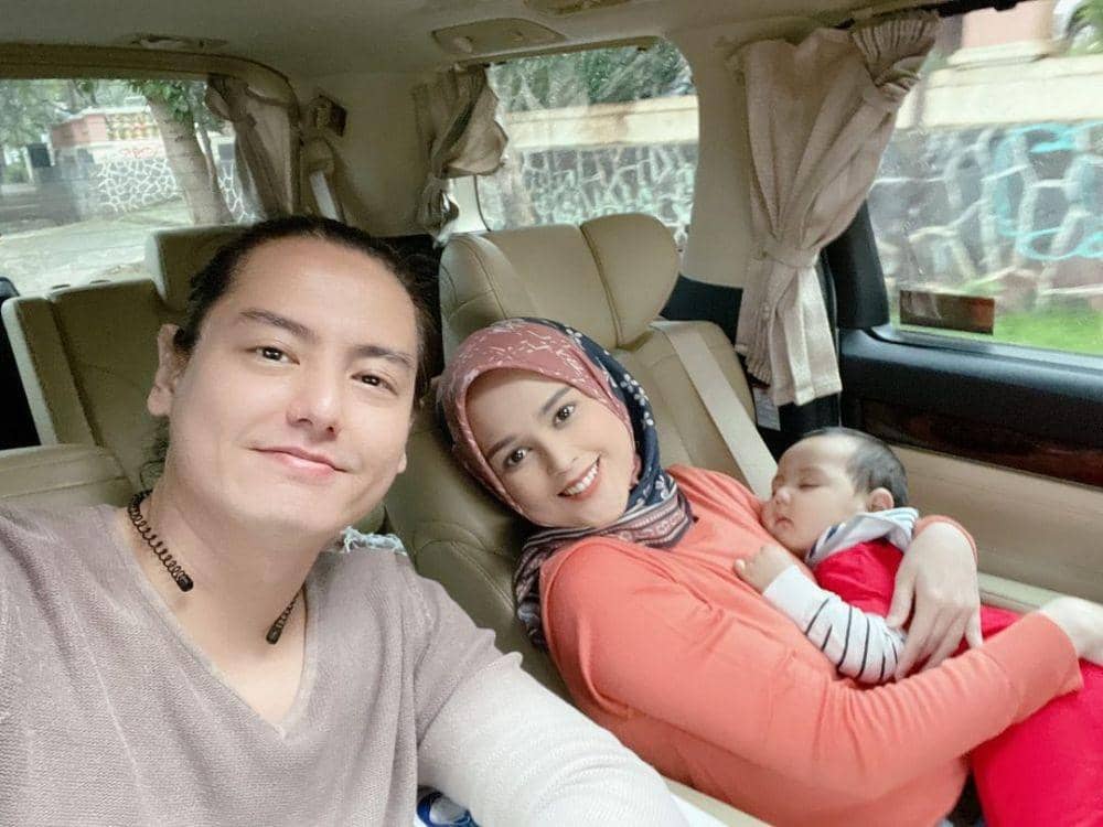 Cut Meyriska (instagram.com/cutratumeyriska)