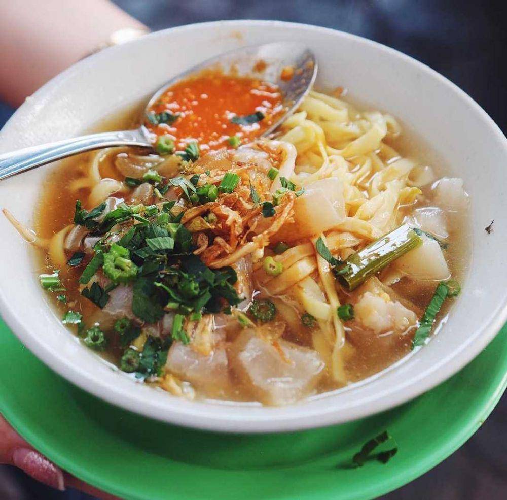Mie kocok (instagram.com/eatineraryid)