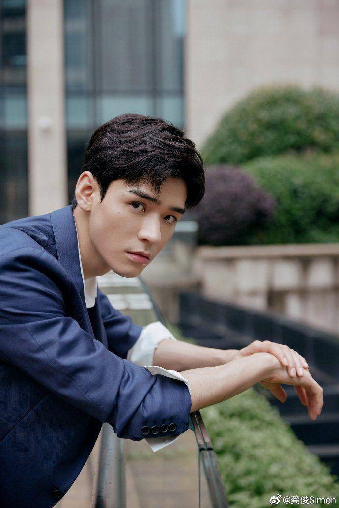 Gong Jun (weibo.com/龚俊Simon)
