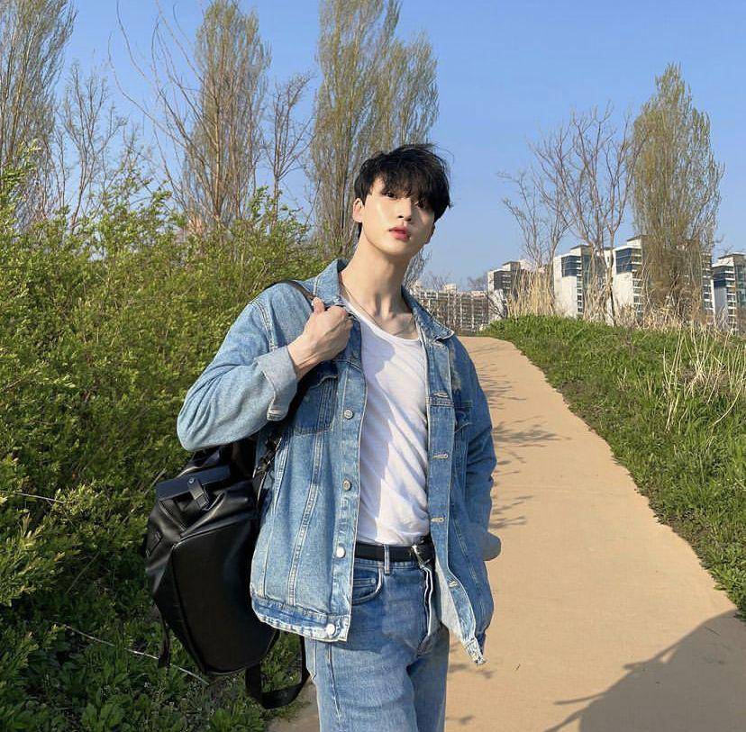 Kim Kang Min (instagram.com/kangmeen/)