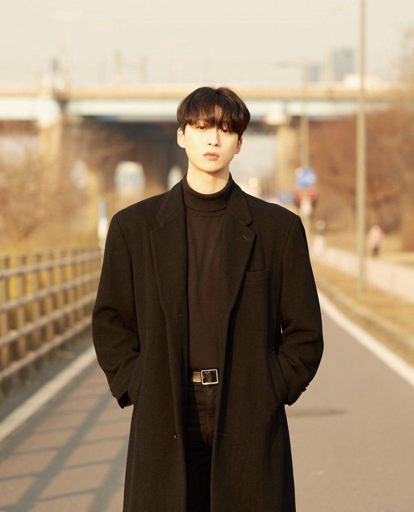 Kim Kang Min (instagram.com/kangmeen/)