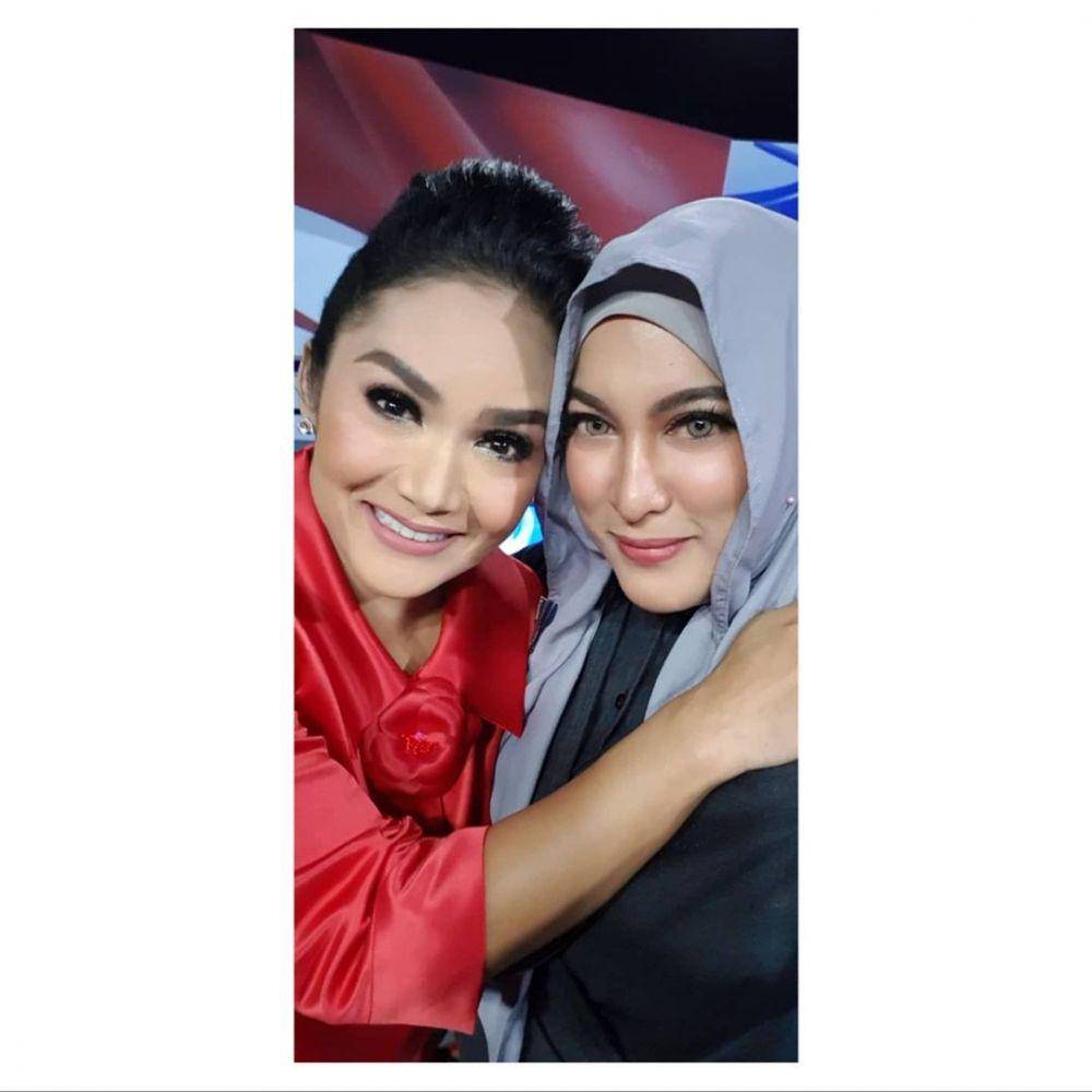 Jane Shalimar dan sahabat artisnya (instagram.com/janeshalimar_1)