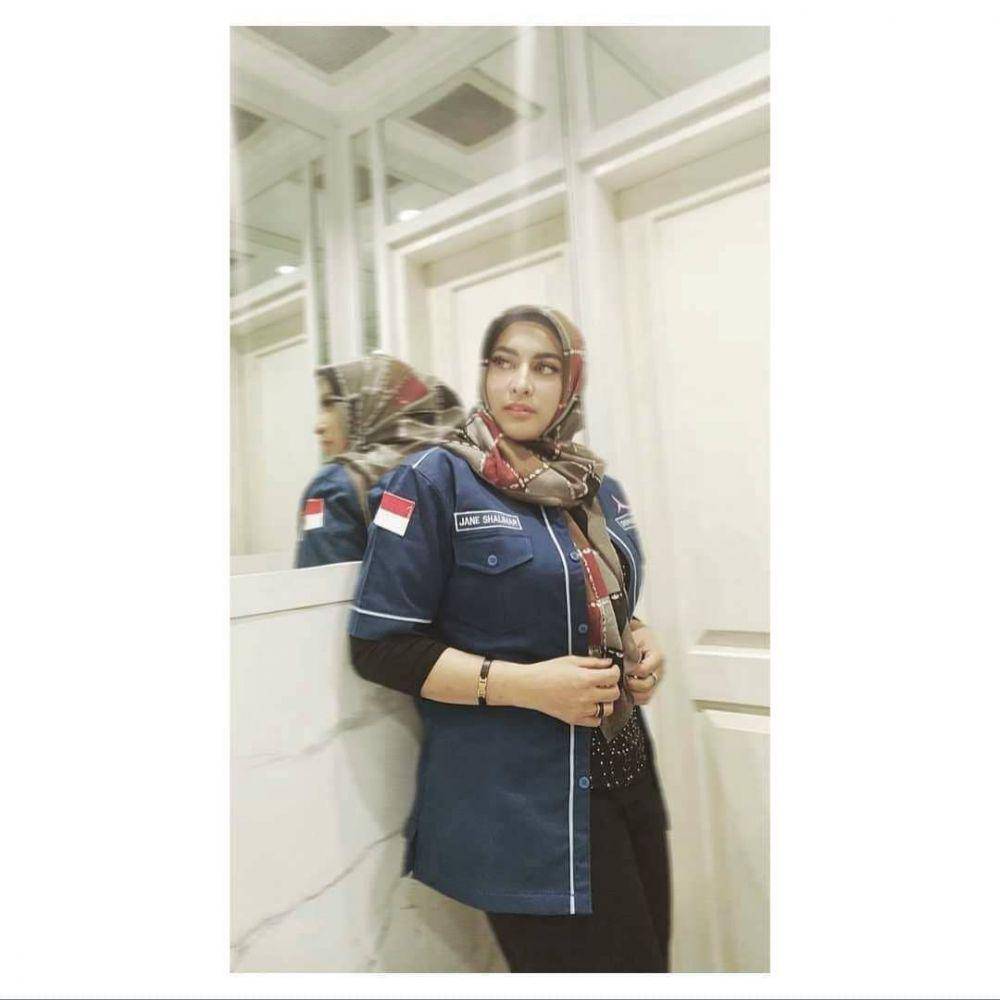 Jane Shalimar sebagai kader Partai Demokrat (instagram.com/janeshalimar_1)