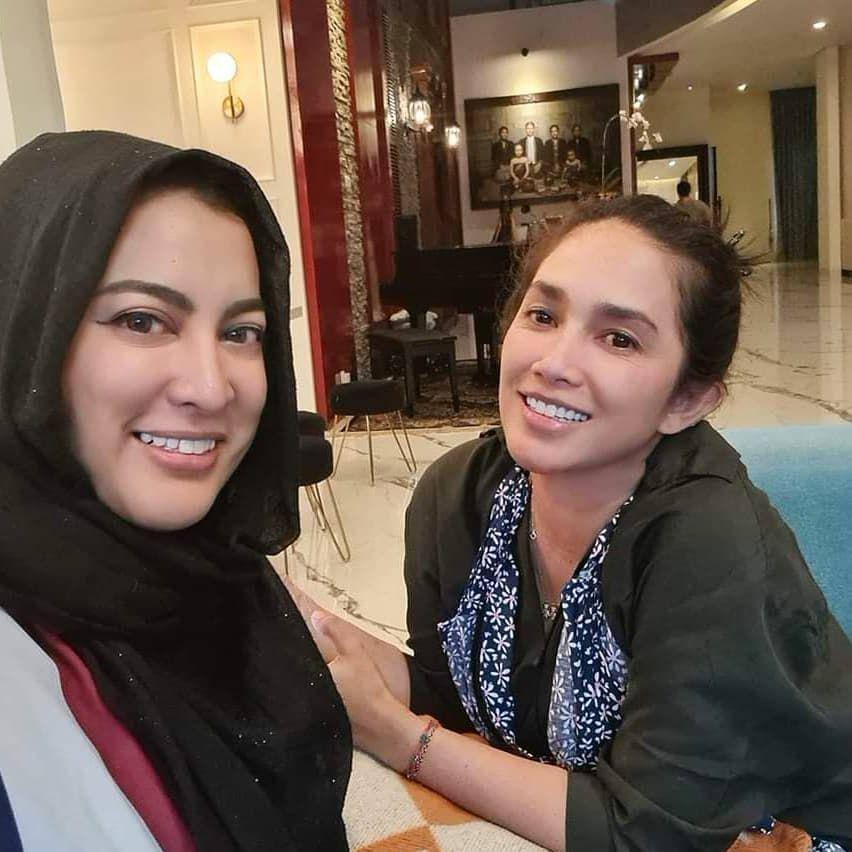 Jane Shalimar dan sahabat artisnya (instagram.com/janeshalimar_1)