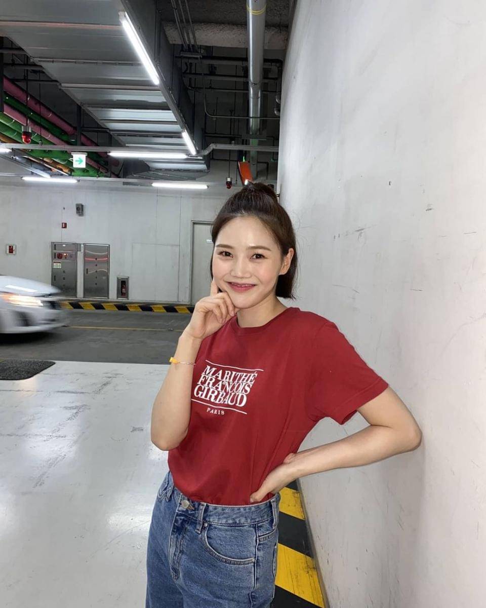 Hyojung Oh My Girl (instagram.com/candyz_hyojung)