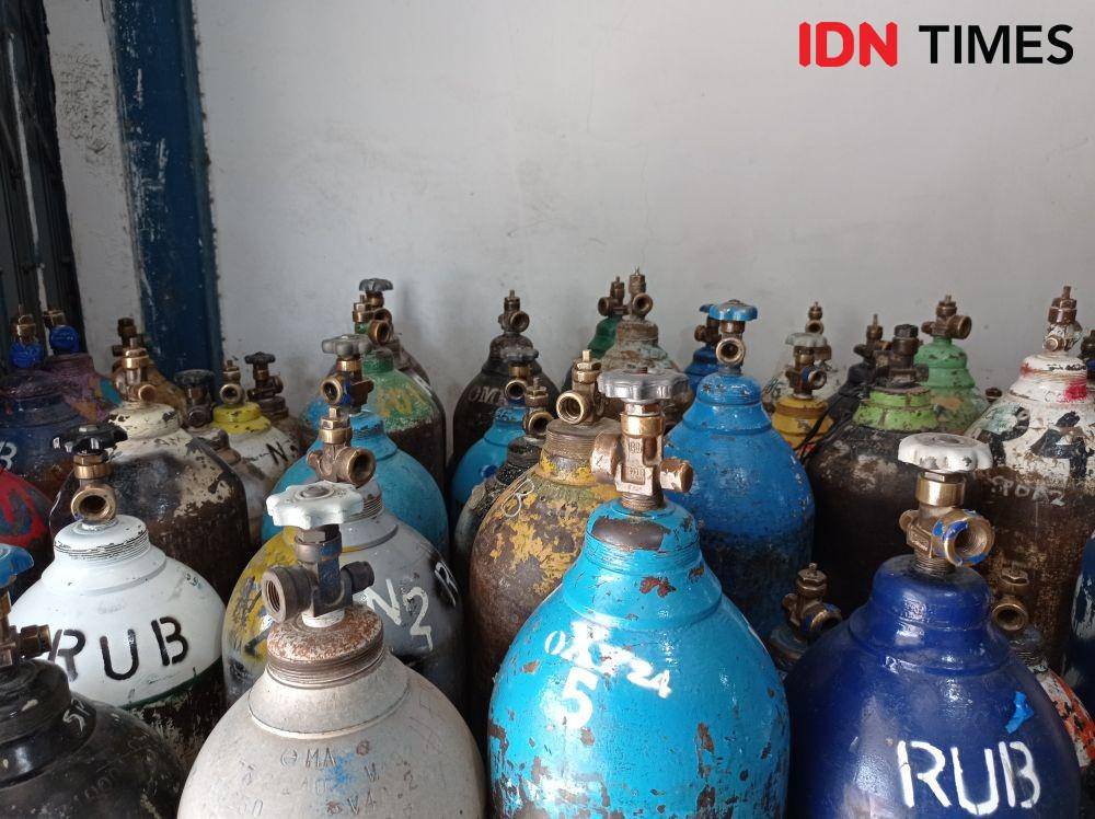 Tabung oksigen (IDN Times/Sachril Agustin Berutu)