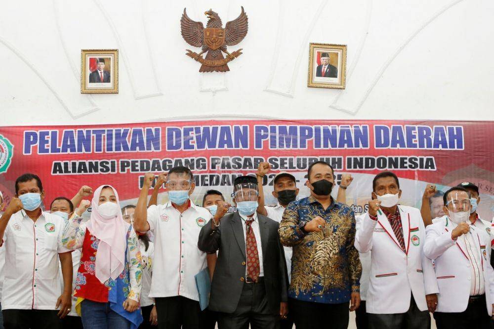 Wakil Wali Kota Medan, H. Aulia Rachman saat hadir dalam pelantikan DPD Aliansi Pedagang Pasar Seluruh Indonesia Kota Medan (IDN Times/Dok. Fer)