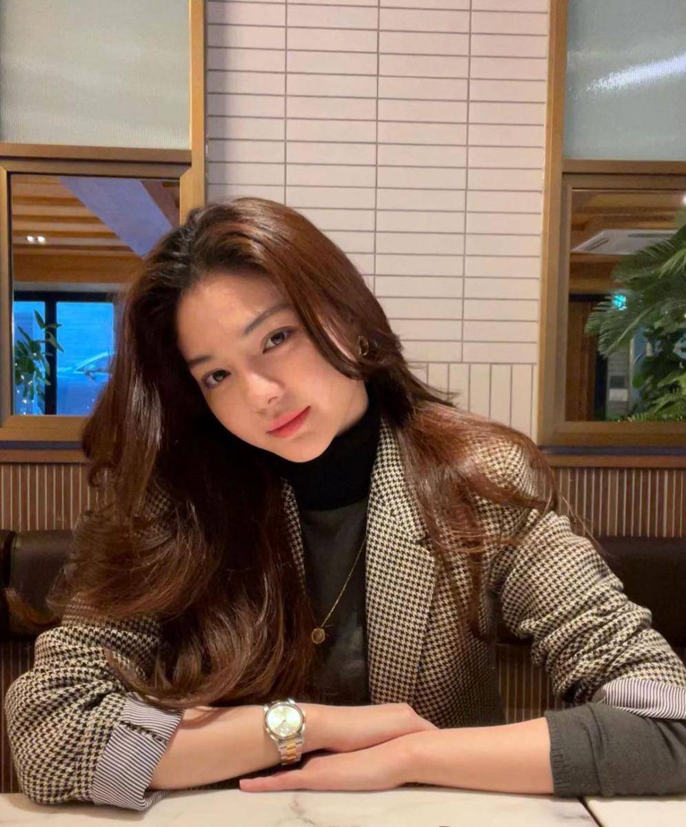 Kim Myung Ji (instagram.com/myongd97)