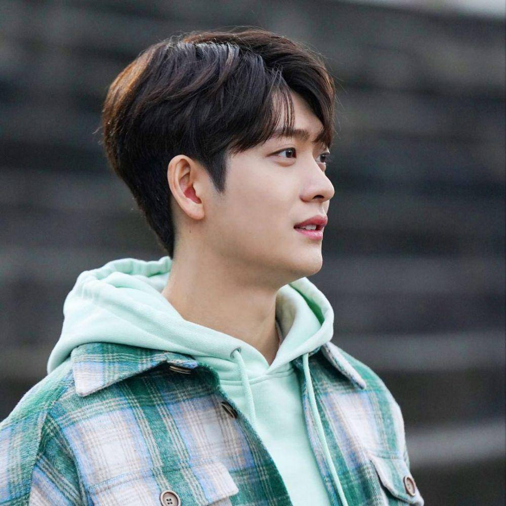 Kang Tae Oh (instagram.com/manofcreation_official)