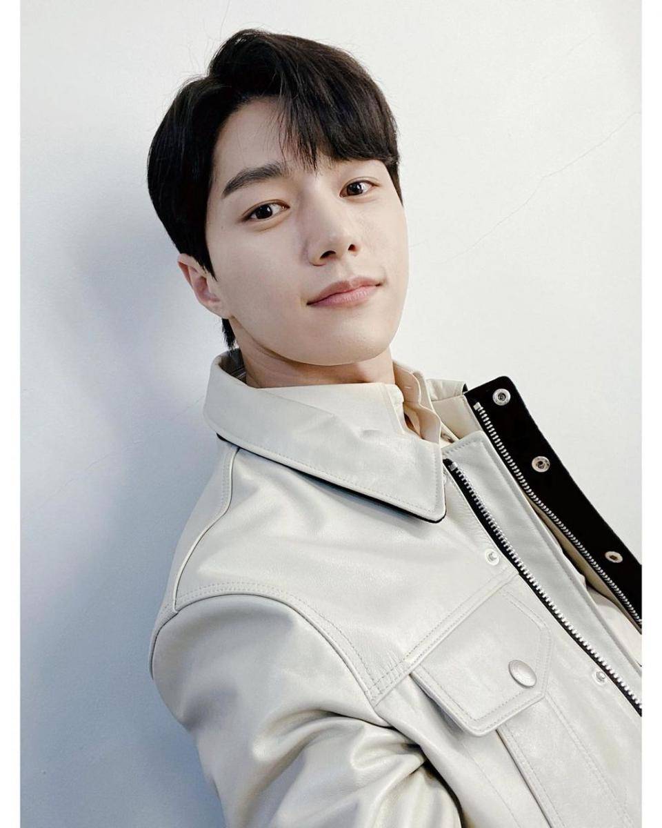 Kim Myung Soo (instagram.com/kim_msl)