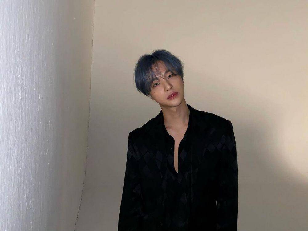 Jinhwan iKON (instagram.com/gnani_____)