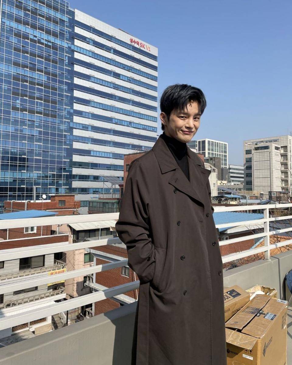 Seo In Guk (instagram.com/seo_cccc)