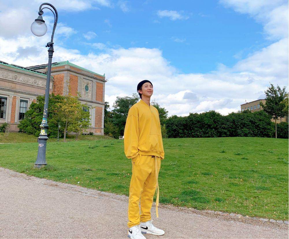 RM BTS di Statens Museum for Kunst, Copanhagen(twitter.com/weverse_0613)