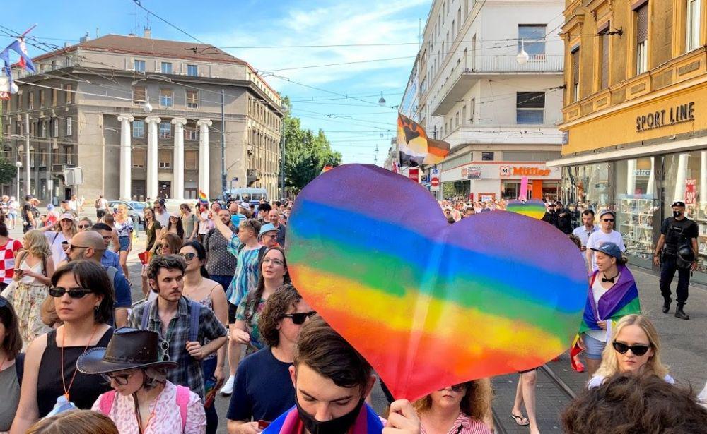 Parade Kelompok LGBTQ di Zagreb, Kroasia Diserang