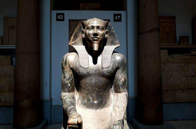 ilustrasi Firaun Khufu (egymonuments.gov.eg)