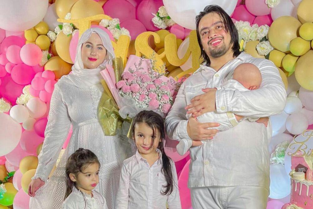 Rumah Makin Ramai, 11 Artis yang Dikaruniai Anak Ke-3 di 2021