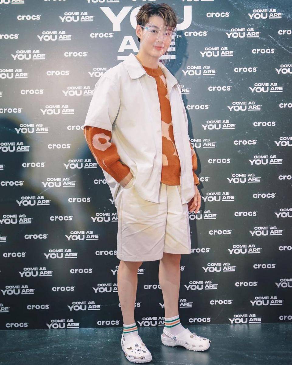 Saint Suppapong (instagram.com/saintsup)