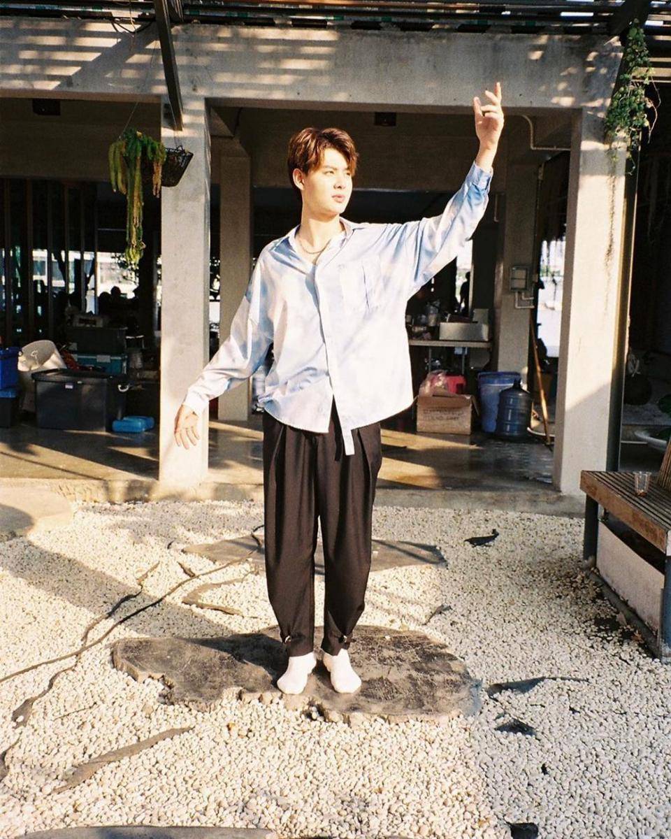 Saint Suppapong (instagram.com/saintsup)