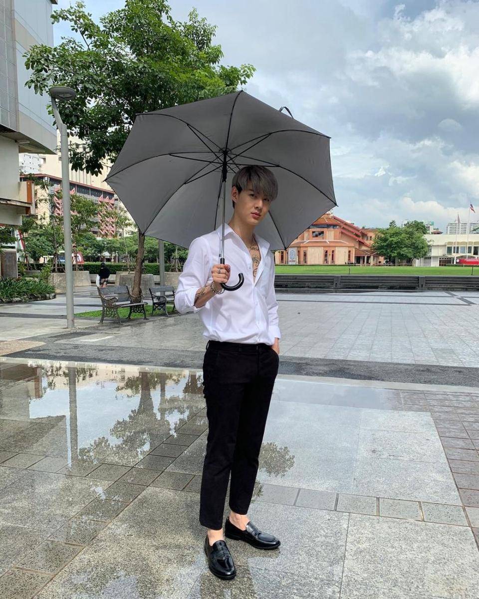Saint Suppapong (instagram.com/saintsup)