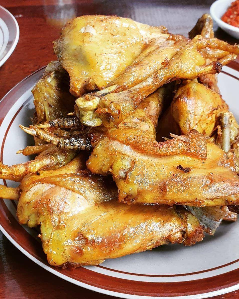 Ayam Goreng Mbah Karto Tembel (instagram.com/ayamgorengmbahkartotembel)