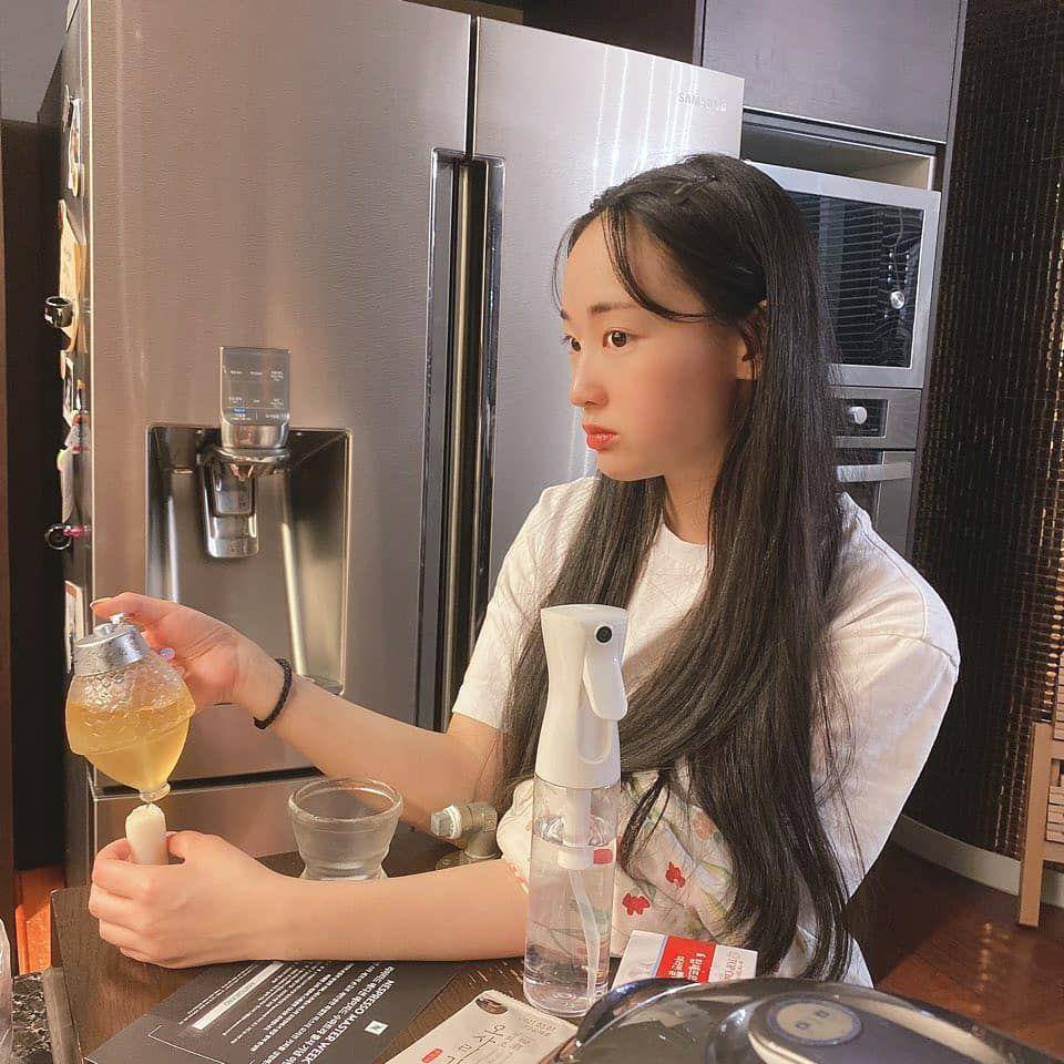 Chu Ye Jin (instagram.com/chuuu.3.yejin)
