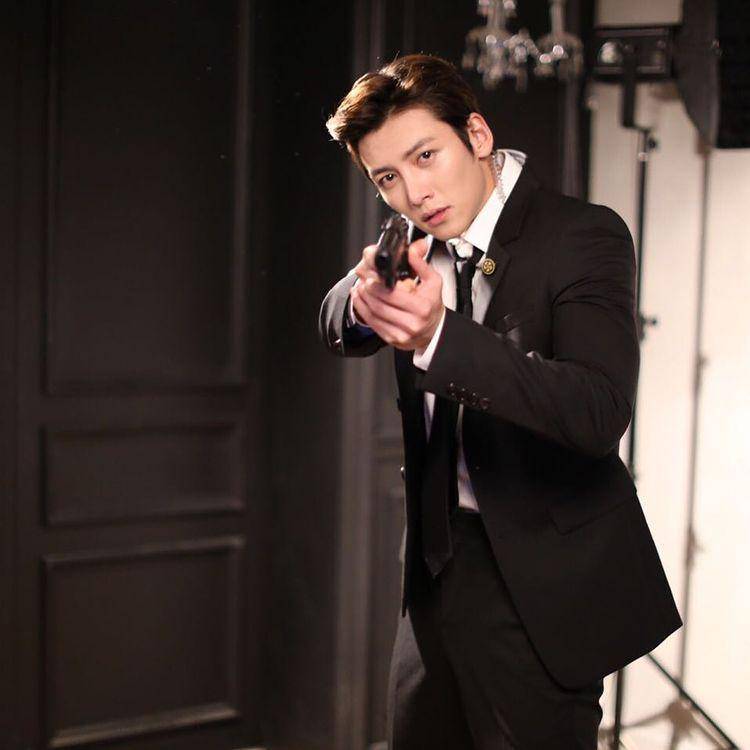 Ji Chang Wook (instagram.com/jichangwook)
