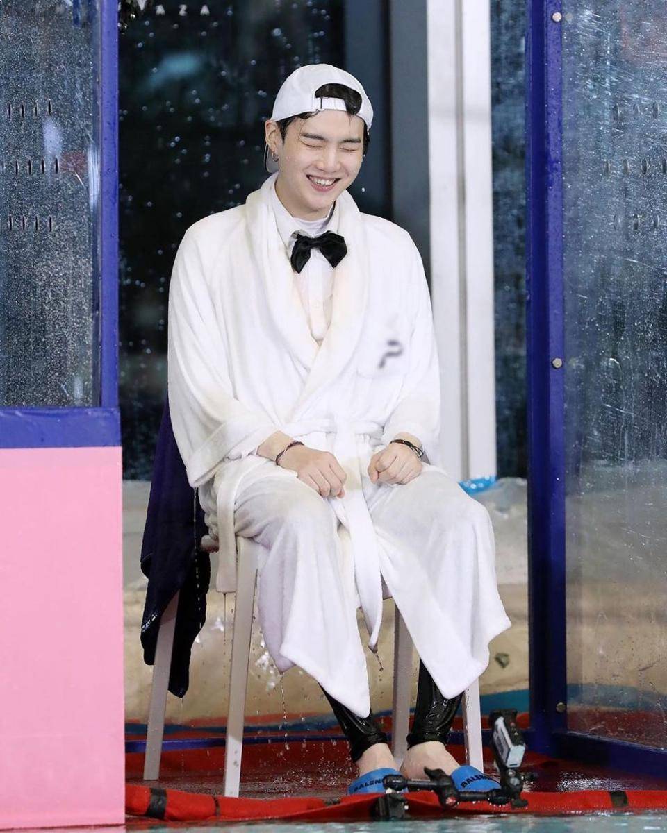 Suga (instagram.com/yoonilism)
