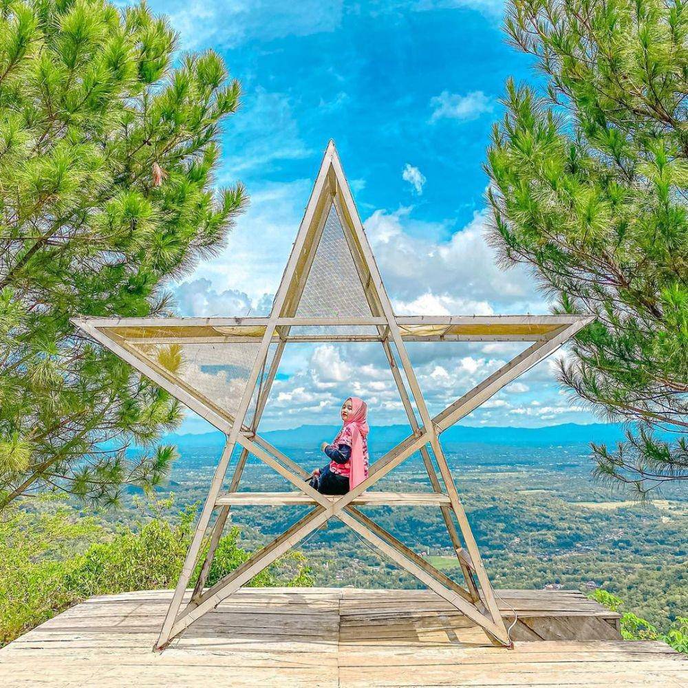 Bukit Lintang Sewu (instagram.com/milla_khs)