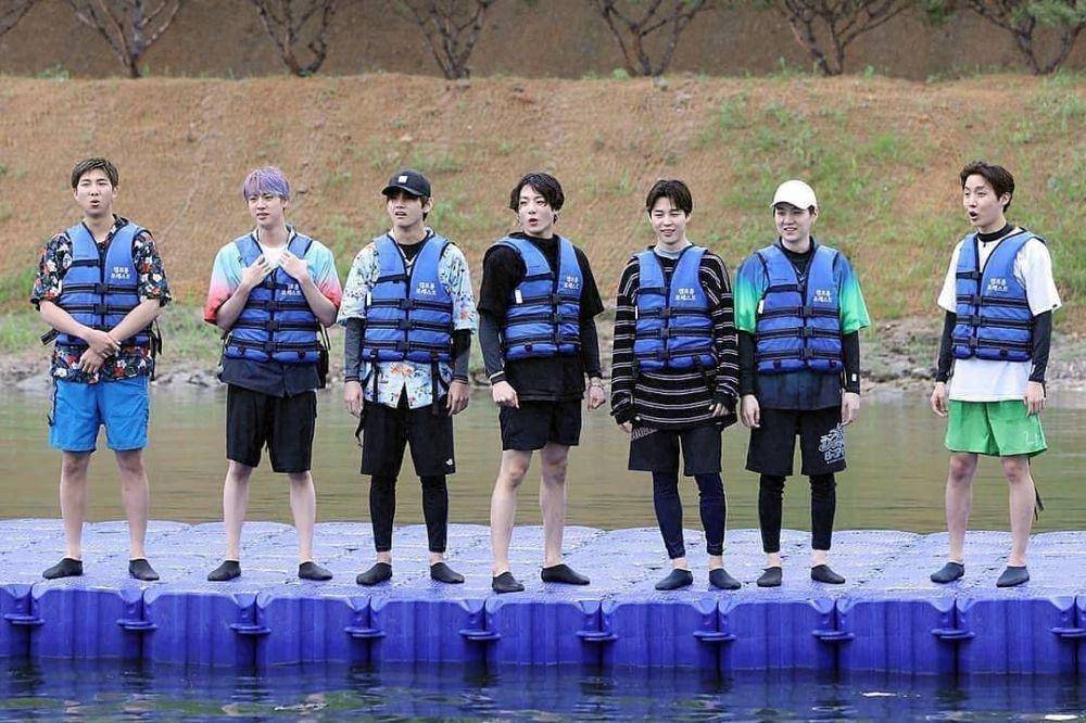 BTS (instagram.com/naughtaey)