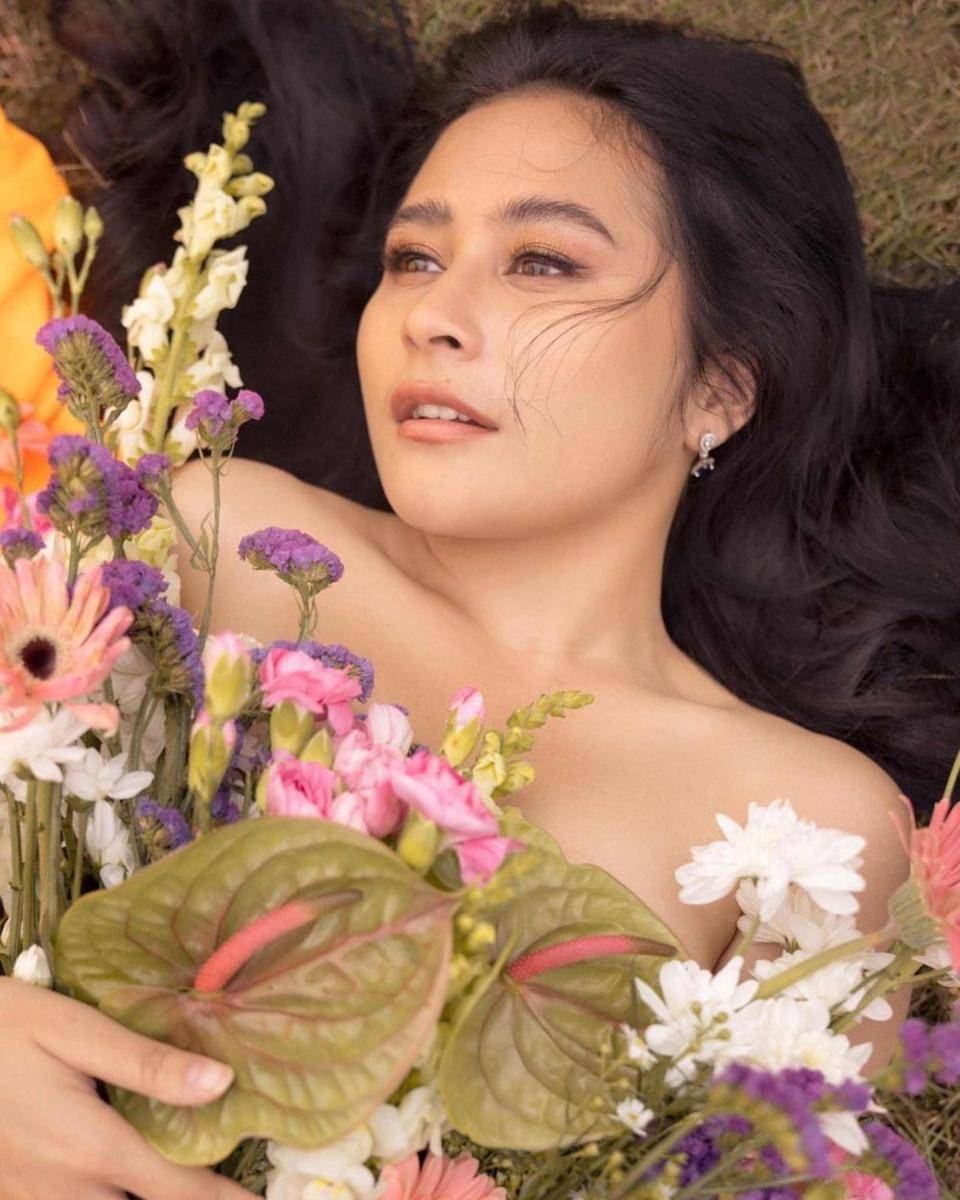 Potret jadul mama Prilly Latuconsina (Winstongomez via Instagram.com/prillylatuconsina96/)