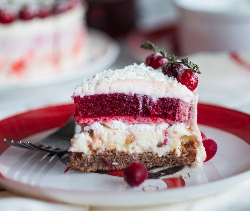 ilustrasi kue lapis pudding (unsplash.com/Dilyara Garifullina)
